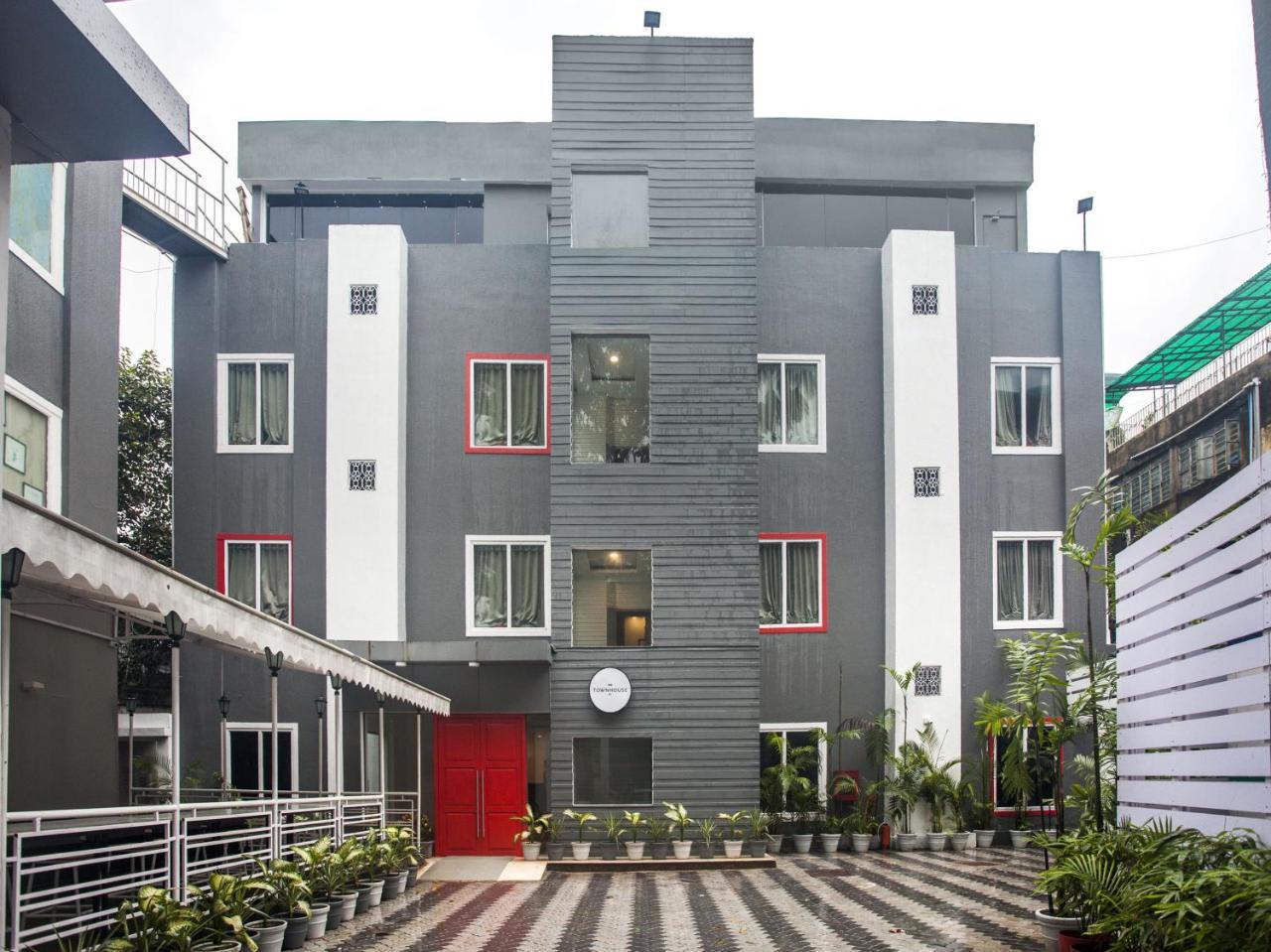 Hotel Oyo Townhouse 11 Esplanade Calcuta Exterior foto